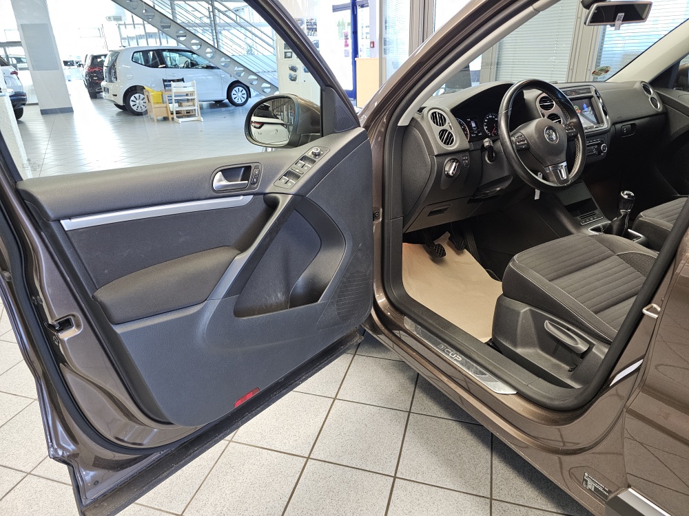 VW Tiguan  bei Hoffmann Automobile in Wolfsburg kaufen und sofort mitnehmen - Bild 22
