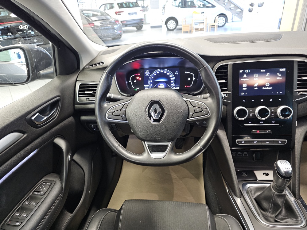 Renault Megane Grandtour  bei Hoffmann Automobile in Wolfsburg kaufen und sofort mitnehmen - Bild 24