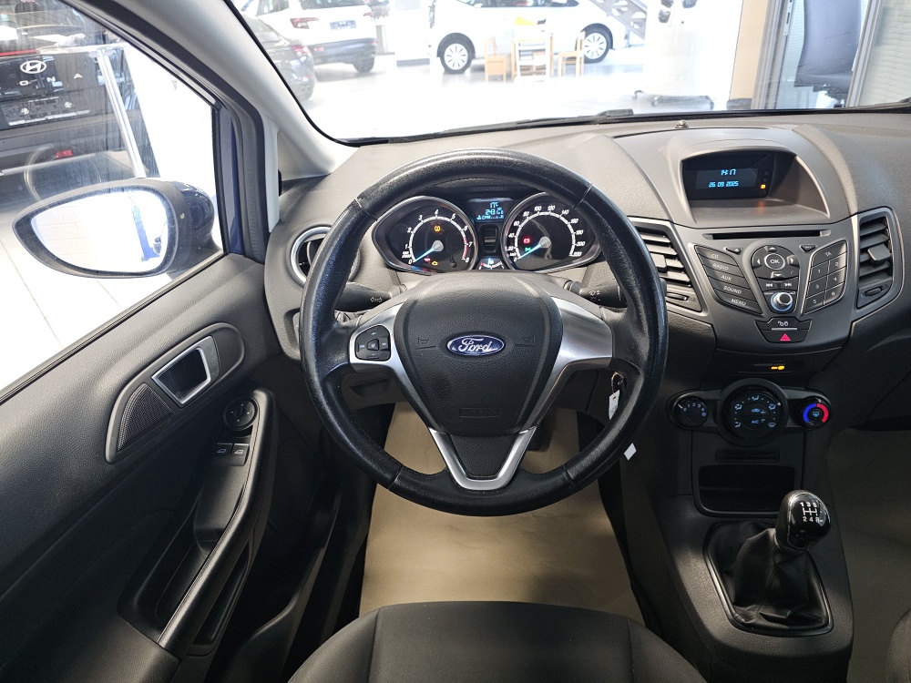 Ford Fiesta  bei Hoffmann Automobile in Wolfsburg kaufen und sofort mitnehmen - Bild 11