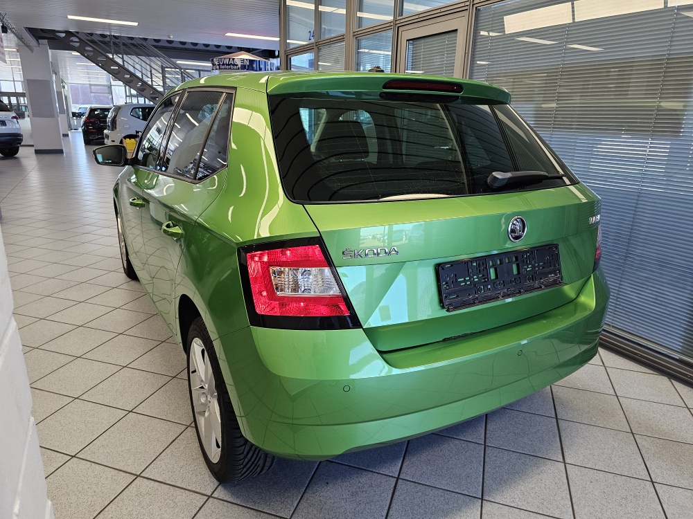 Skoda Fabia  bei Hoffmann Automobile in Wolfsburg kaufen und sofort mitnehmen - Bild 3