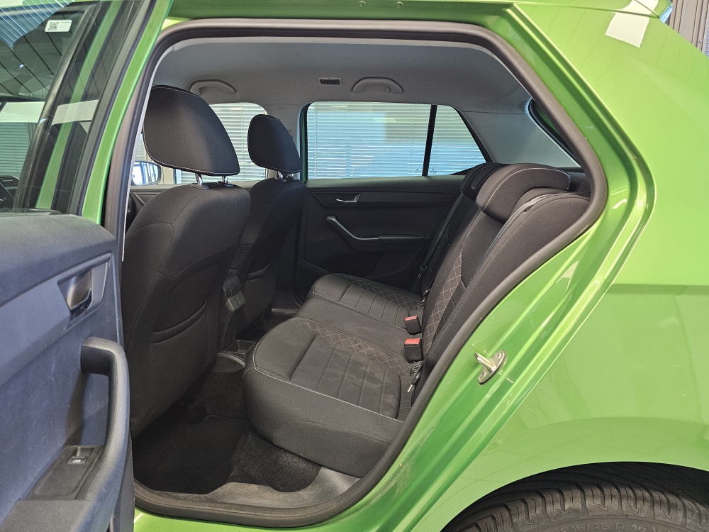 Skoda Fabia  bei Hoffmann Automobile in Wolfsburg kaufen und sofort mitnehmen - Bild 4