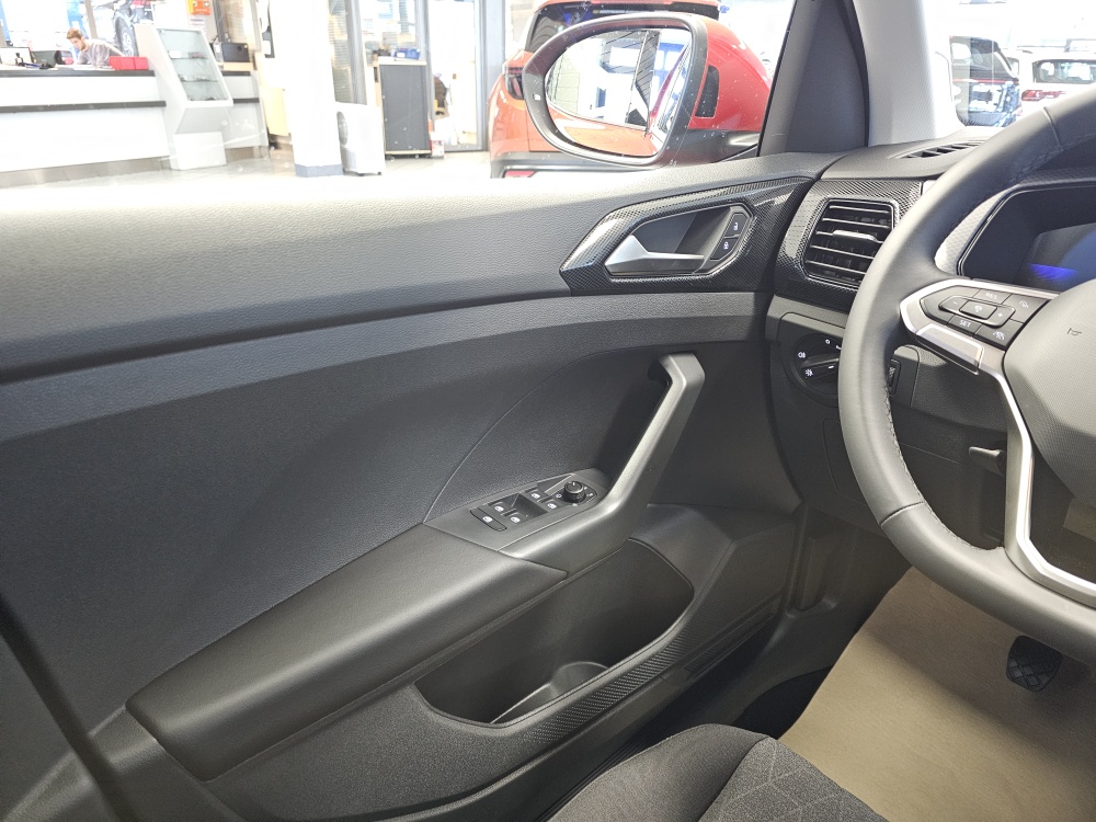 VW T-Cross  bei Hoffmann Automobile in Wolfsburg kaufen und sofort mitnehmen - Bild 18