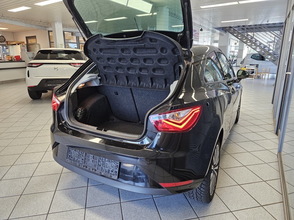 Seat Ibiza  bei Hoffmann Automobile in Wolfsburg kaufen und sofort mitnehmen - Bild 2