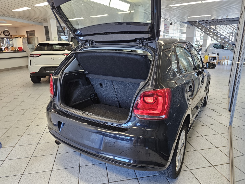 VW Polo  bei Hoffmann Automobile in Wolfsburg kaufen und sofort mitnehmen - Bild 2