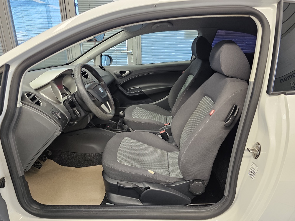 Seat Ibiza  bei Hoffmann Automobile in Wolfsburg kaufen und sofort mitnehmen - Bild 11