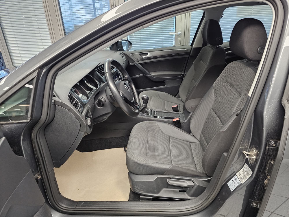 VW Golf Variant  bei Hoffmann Automobile in Wolfsburg kaufen und sofort mitnehmen - Bild 16