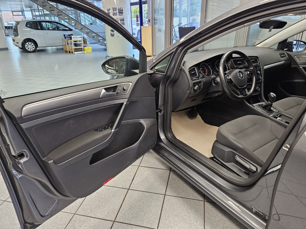 VW Golf Variant  bei Hoffmann Automobile in Wolfsburg kaufen und sofort mitnehmen - Bild 17