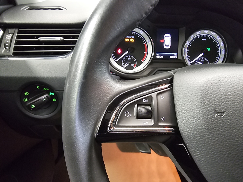 Skoda Octavia Combi  bei Hoffmann Automobile in Wolfsburg kaufen und sofort mitnehmen - Bild 15