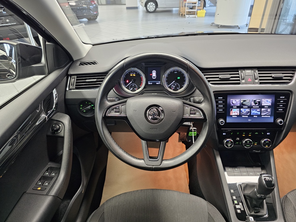 Skoda Octavia Combi  bei Hoffmann Automobile in Wolfsburg kaufen und sofort mitnehmen - Bild 17