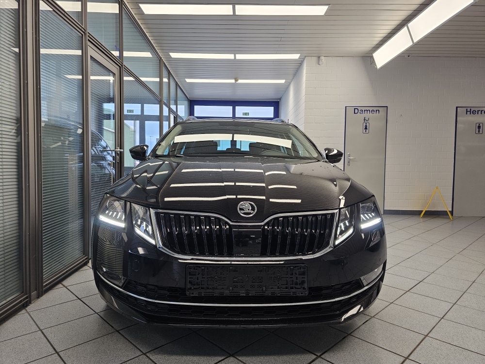 Skoda Octavia Combi  bei Hoffmann Automobile in Wolfsburg kaufen und sofort mitnehmen - Bild 23