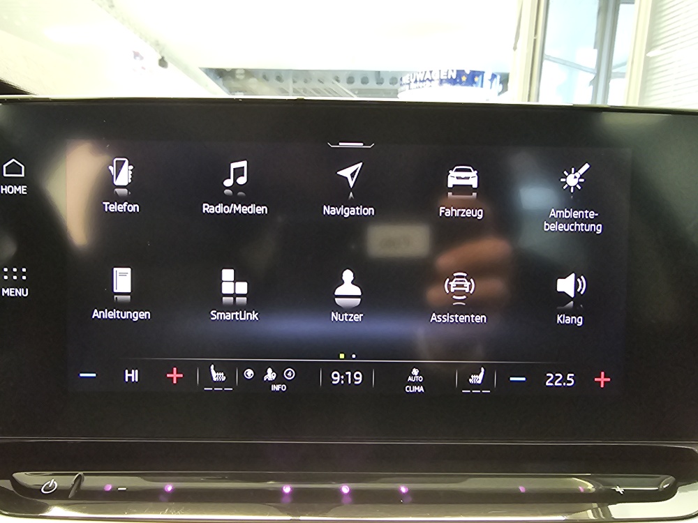 Skoda Octavia Combi  bei Hoffmann Automobile in Wolfsburg kaufen und sofort mitnehmen - Bild 11