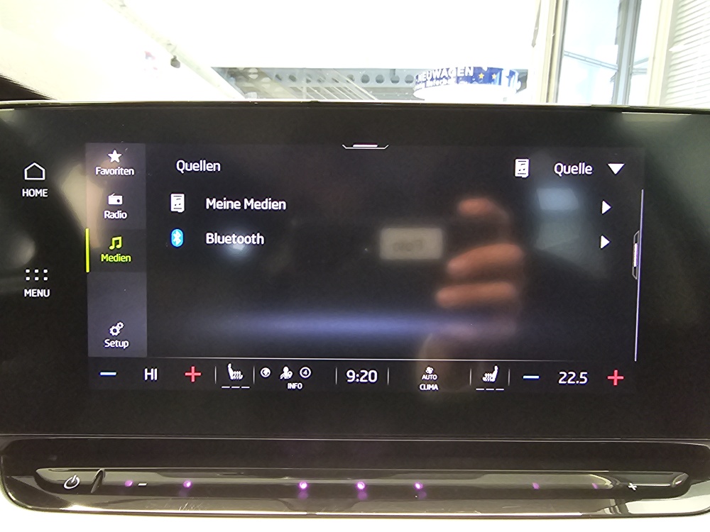 Skoda Octavia Combi  bei Hoffmann Automobile in Wolfsburg kaufen und sofort mitnehmen - Bild 14