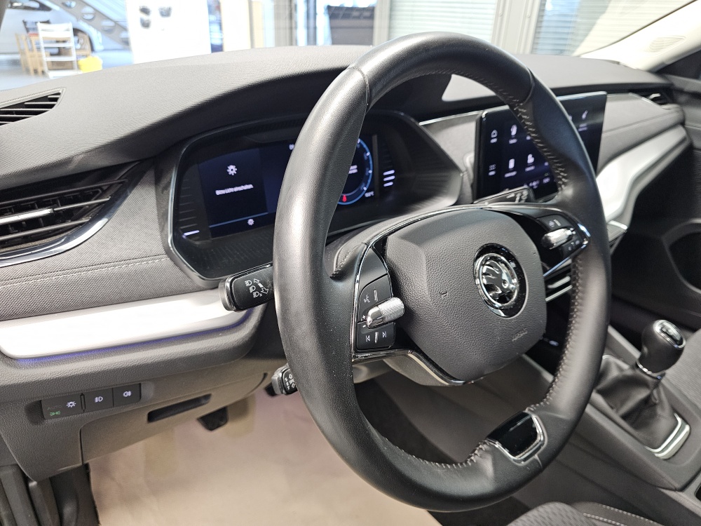 Skoda Octavia Combi  bei Hoffmann Automobile in Wolfsburg kaufen und sofort mitnehmen - Bild 24