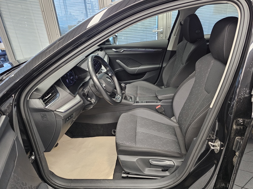 Skoda Octavia Combi  bei Hoffmann Automobile in Wolfsburg kaufen und sofort mitnehmen - Bild 25