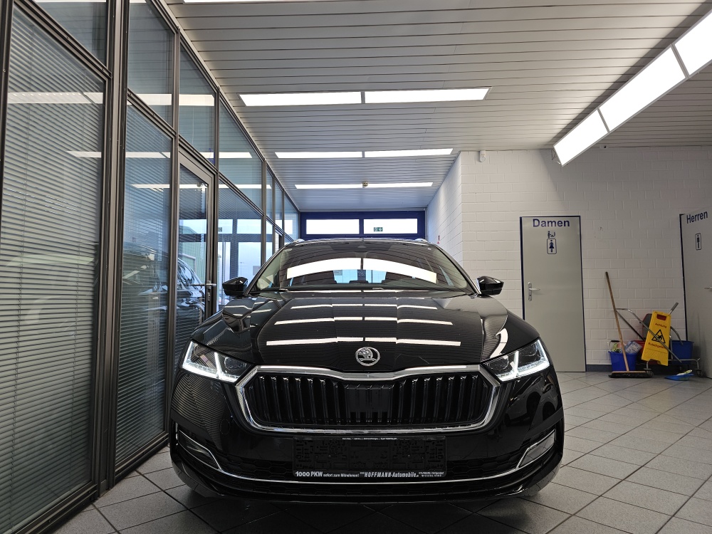 Skoda Octavia Combi  bei Hoffmann Automobile in Wolfsburg kaufen und sofort mitnehmen - Bild 30