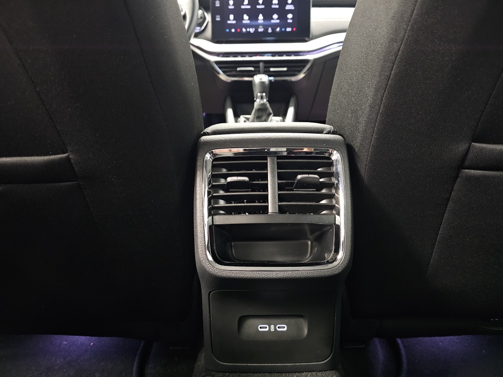 Skoda Octavia Combi  bei Hoffmann Automobile in Wolfsburg kaufen und sofort mitnehmen - Bild 7