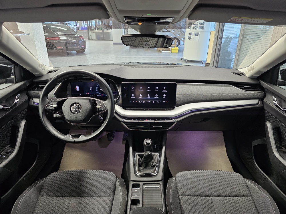 Skoda Octavia Combi  bei Hoffmann Automobile in Wolfsburg kaufen und sofort mitnehmen - Bild 8