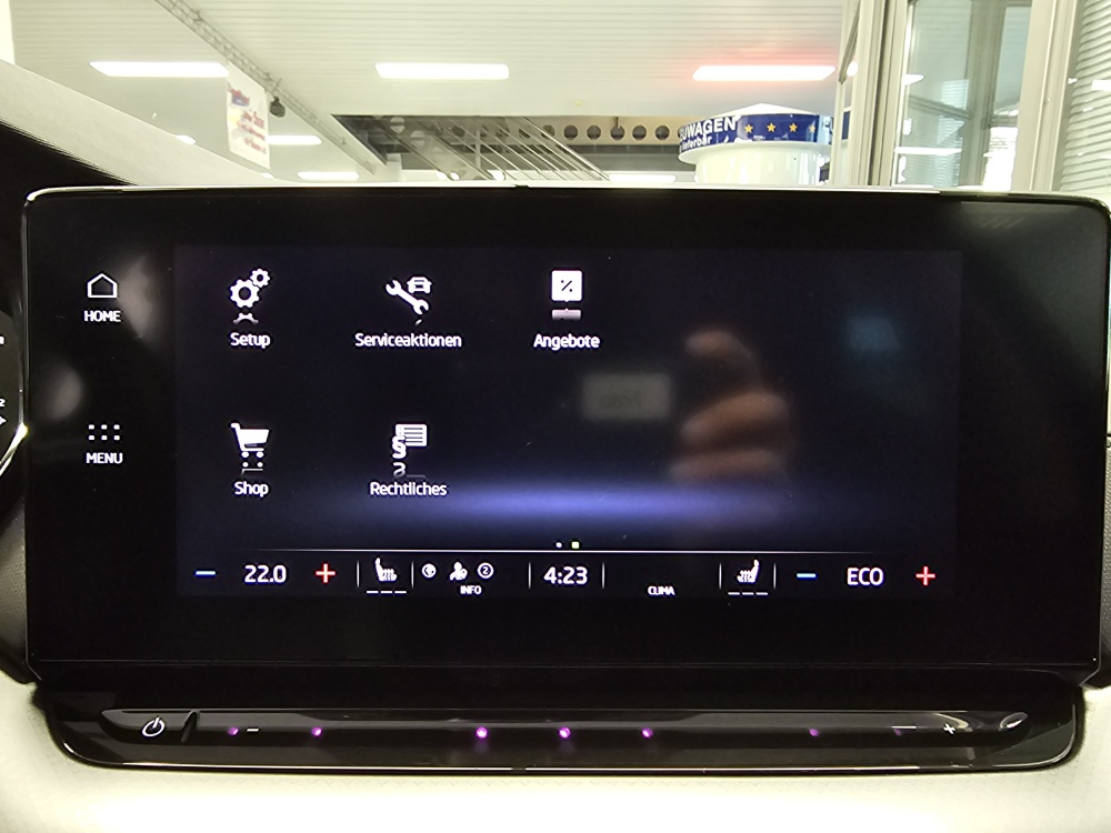 Skoda Octavia Combi  bei Hoffmann Automobile in Wolfsburg kaufen und sofort mitnehmen - Bild 10