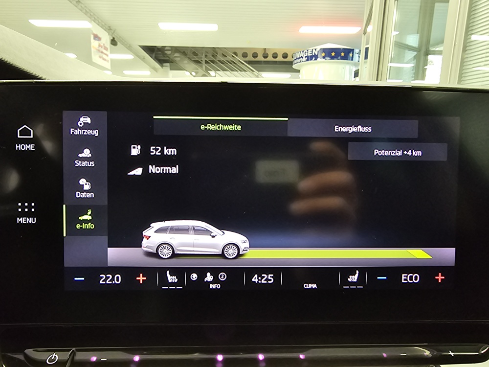 Skoda Octavia Combi  bei Hoffmann Automobile in Wolfsburg kaufen und sofort mitnehmen - Bild 16