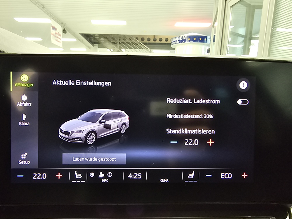 Skoda Octavia Combi  bei Hoffmann Automobile in Wolfsburg kaufen und sofort mitnehmen - Bild 17