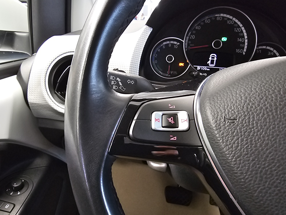 VW e-up!  bei Hoffmann Automobile in Wolfsburg kaufen und sofort mitnehmen - Bild 18