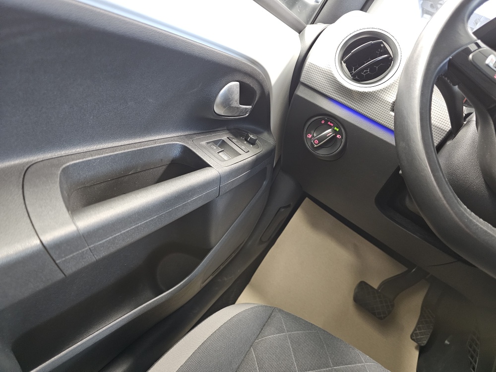 VW e-up!  bei Hoffmann Automobile in Wolfsburg kaufen und sofort mitnehmen - Bild 19