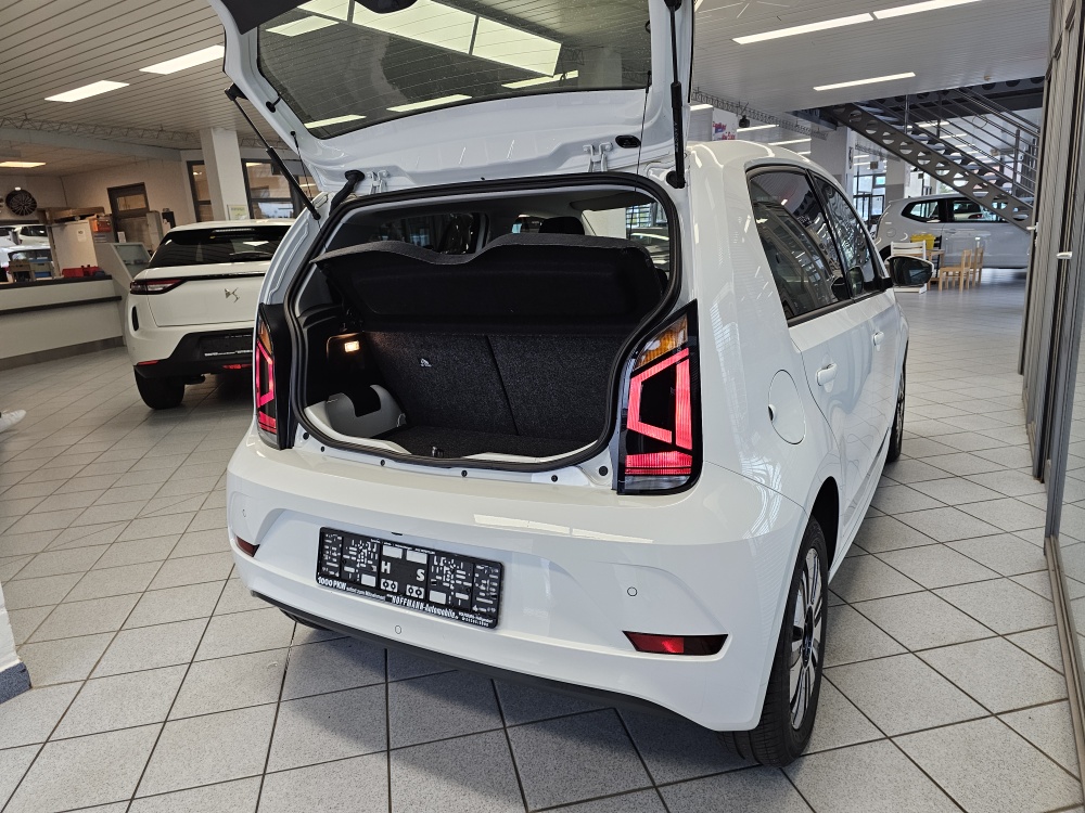 VW e-up!  bei Hoffmann Automobile in Wolfsburg kaufen und sofort mitnehmen - Bild 2