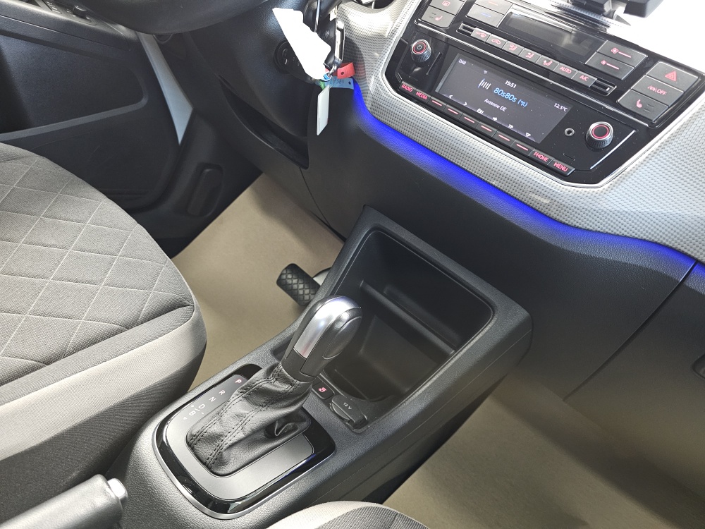 VW e-up!  bei Hoffmann Automobile in Wolfsburg kaufen und sofort mitnehmen - Bild 9