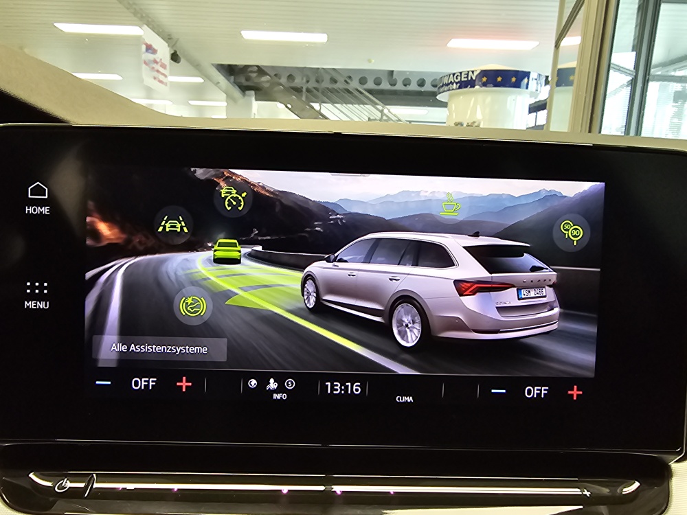 Skoda Octavia Combi  bei Hoffmann Automobile in Wolfsburg kaufen und sofort mitnehmen - Bild 18
