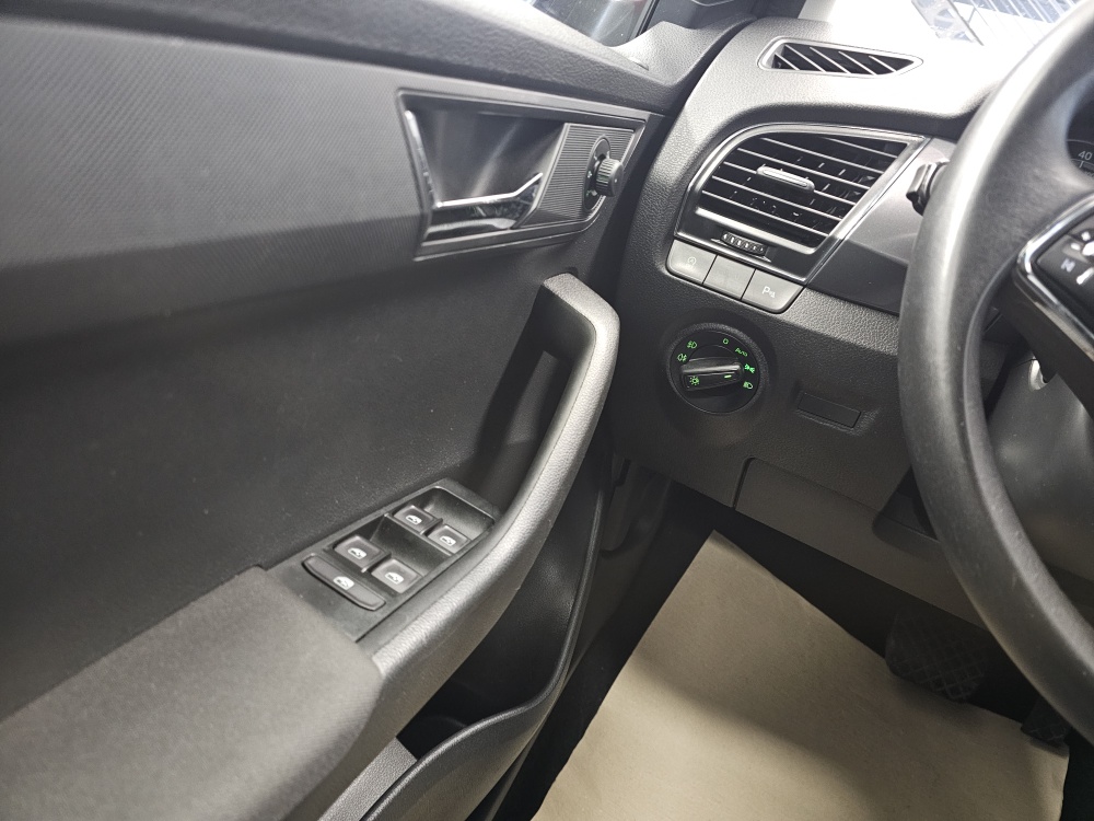 Skoda Fabia Combi  bei Hoffmann Automobile in Wolfsburg kaufen und sofort mitnehmen - Bild 20