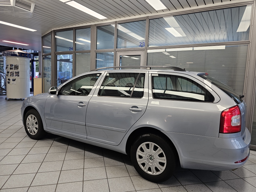 Skoda Octavia Combi  bei Hoffmann Automobile in Wolfsburg kaufen und sofort mitnehmen - Bild 16