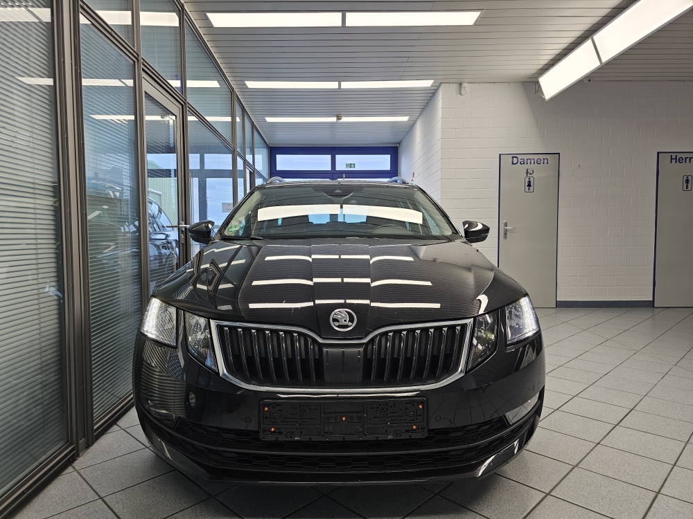 Skoda Octavia Combi  bei Hoffmann Automobile in Wolfsburg kaufen und sofort mitnehmen - Bild 26