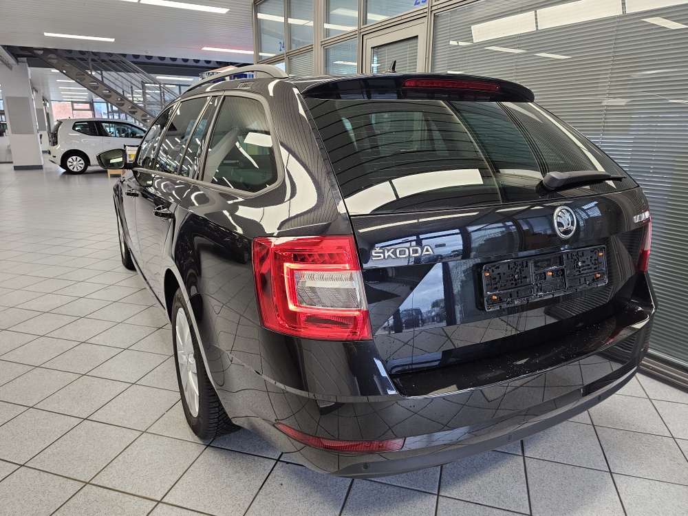 Skoda Octavia Combi  bei Hoffmann Automobile in Wolfsburg kaufen und sofort mitnehmen - Bild 4