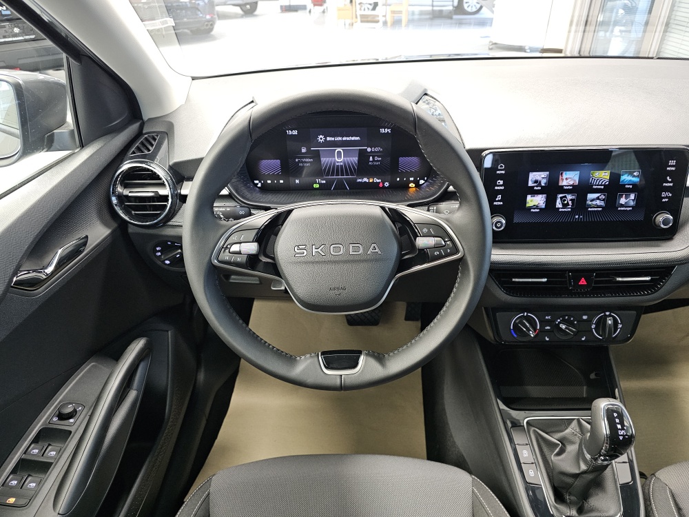 Skoda Fabia  bei Hoffmann Automobile in Wolfsburg kaufen und sofort mitnehmen - Bild 18