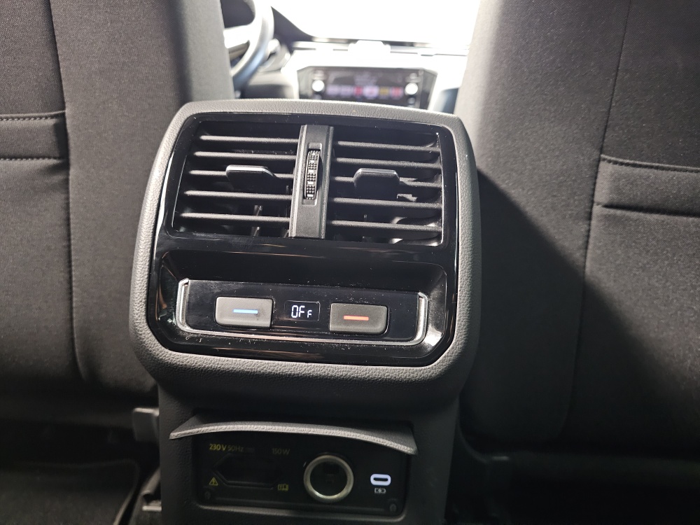 VW Passat Variant  bei Hoffmann Automobile in Wolfsburg kaufen und sofort mitnehmen - Bild 11