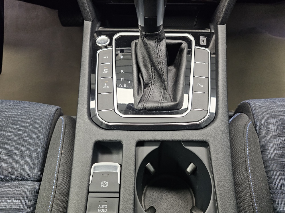 VW Passat Variant  bei Hoffmann Automobile in Wolfsburg kaufen und sofort mitnehmen - Bild 14