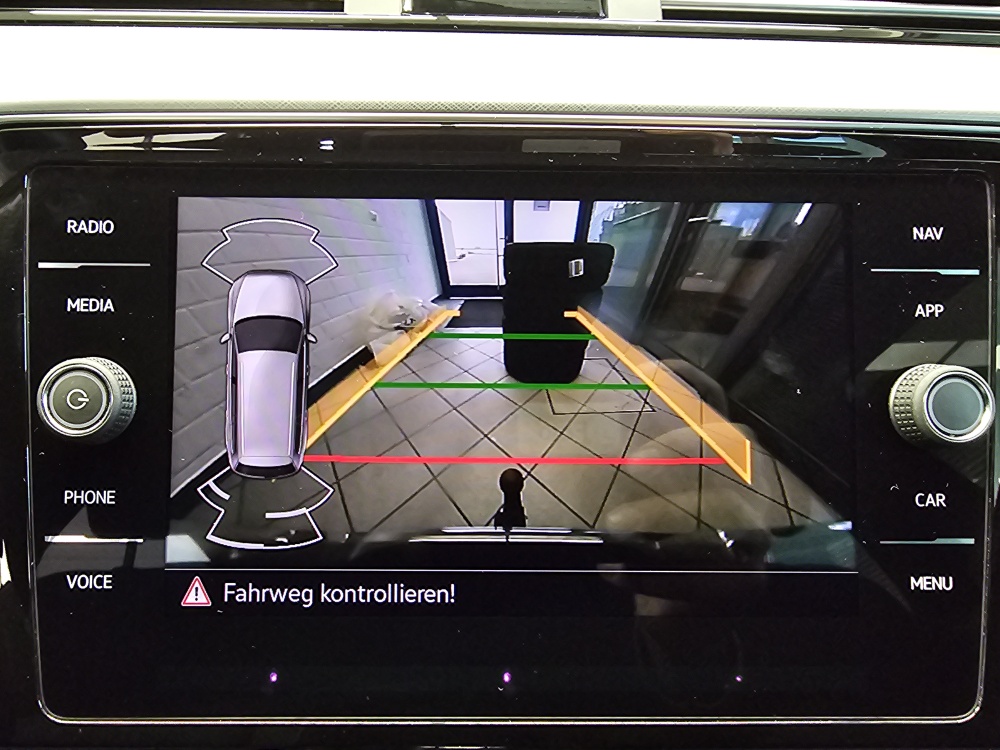 VW Passat Variant  bei Hoffmann Automobile in Wolfsburg kaufen und sofort mitnehmen - Bild 25