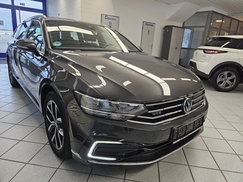 VW Passat Variant  bei Hoffmann Automobile in Wolfsburg kaufen und sofort mitnehmen - Bild 43