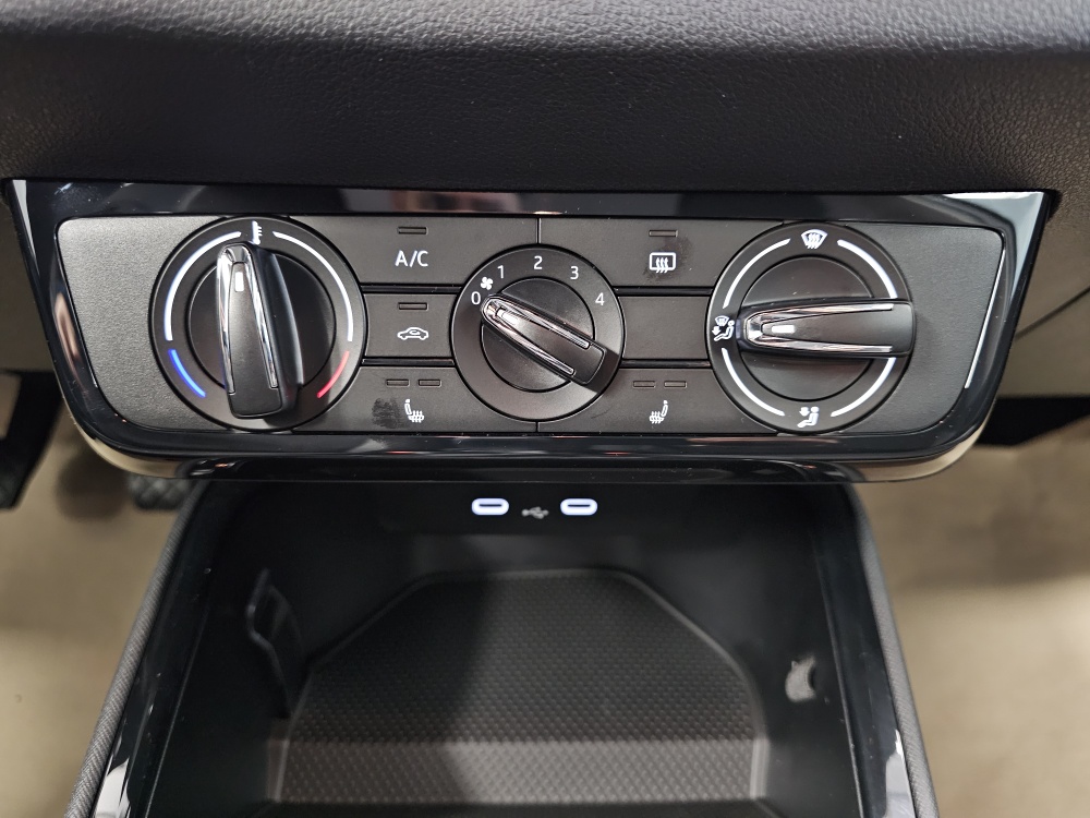 Skoda Fabia  bei Hoffmann Automobile in Wolfsburg kaufen und sofort mitnehmen - Bild 7