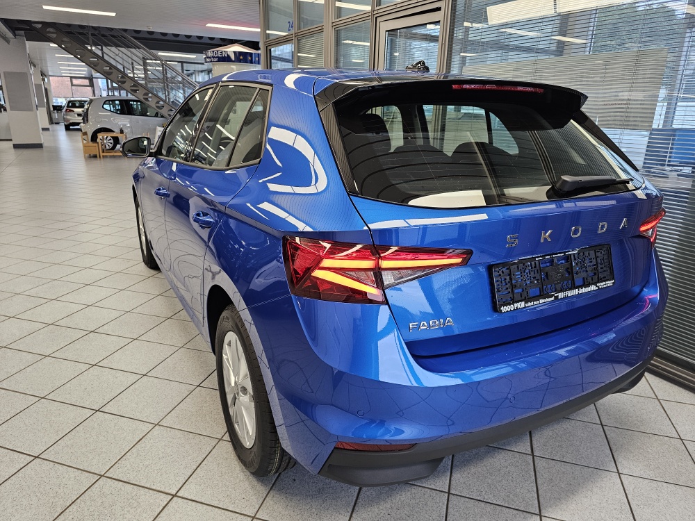 Skoda Fabia  bei Hoffmann Automobile in Wolfsburg kaufen und sofort mitnehmen - Bild 3