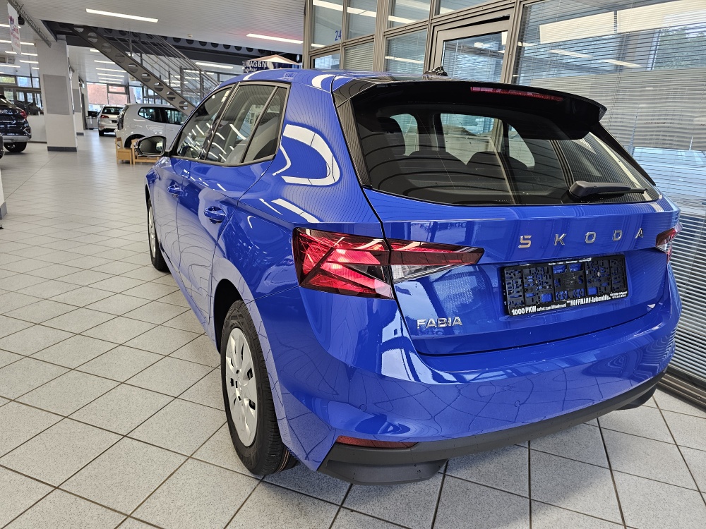 Skoda Fabia  bei Hoffmann Automobile in Wolfsburg kaufen und sofort mitnehmen - Bild 3