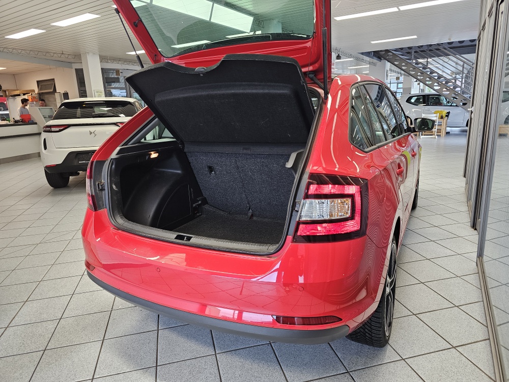 Skoda Rapid Spaceback  bei Hoffmann Automobile in Wolfsburg kaufen und sofort mitnehmen - Bild 2