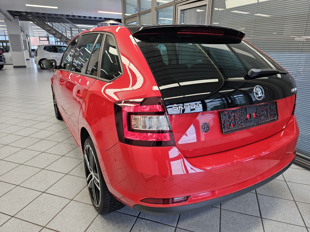 Skoda Rapid Spaceback  bei Hoffmann Automobile in Wolfsburg kaufen und sofort mitnehmen - Bild 3