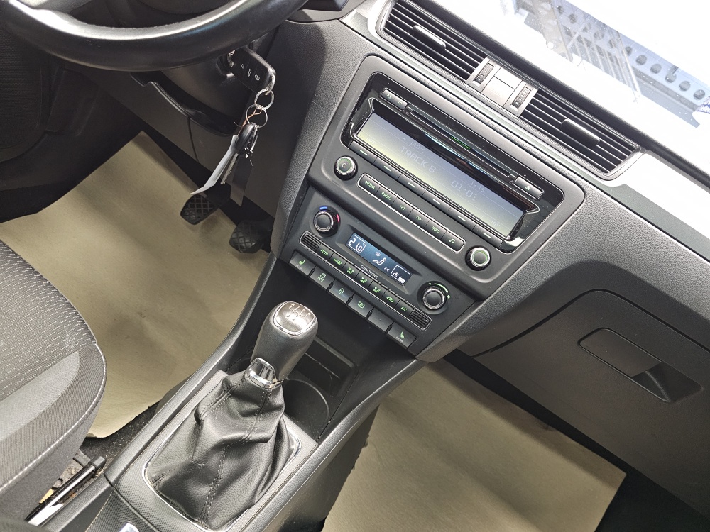 Skoda Rapid Spaceback  bei Hoffmann Automobile in Wolfsburg kaufen und sofort mitnehmen - Bild 7