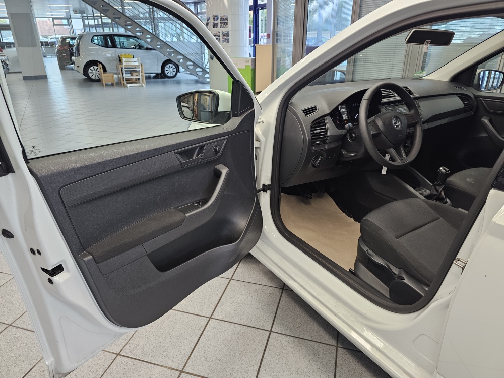 Skoda Fabia Combi  bei Hoffmann Automobile in Wolfsburg kaufen und sofort mitnehmen - Bild 17