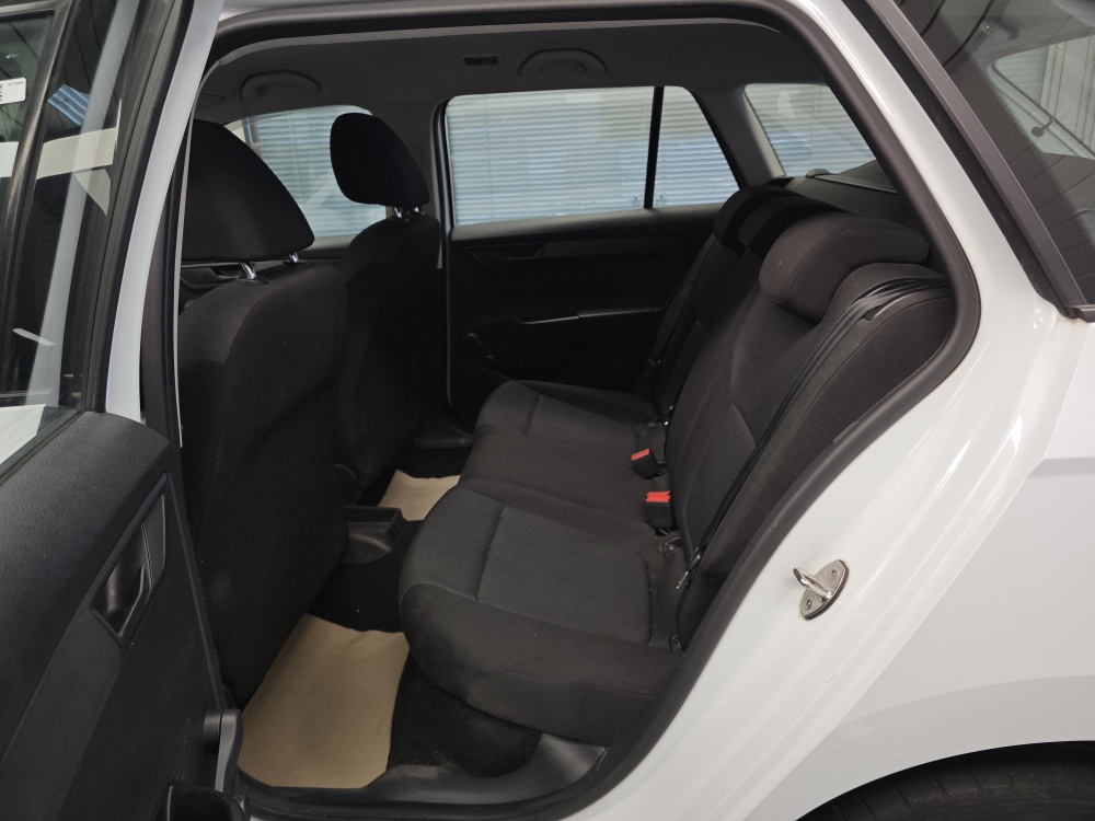 Skoda Fabia Combi  bei Hoffmann Automobile in Wolfsburg kaufen und sofort mitnehmen - Bild 6