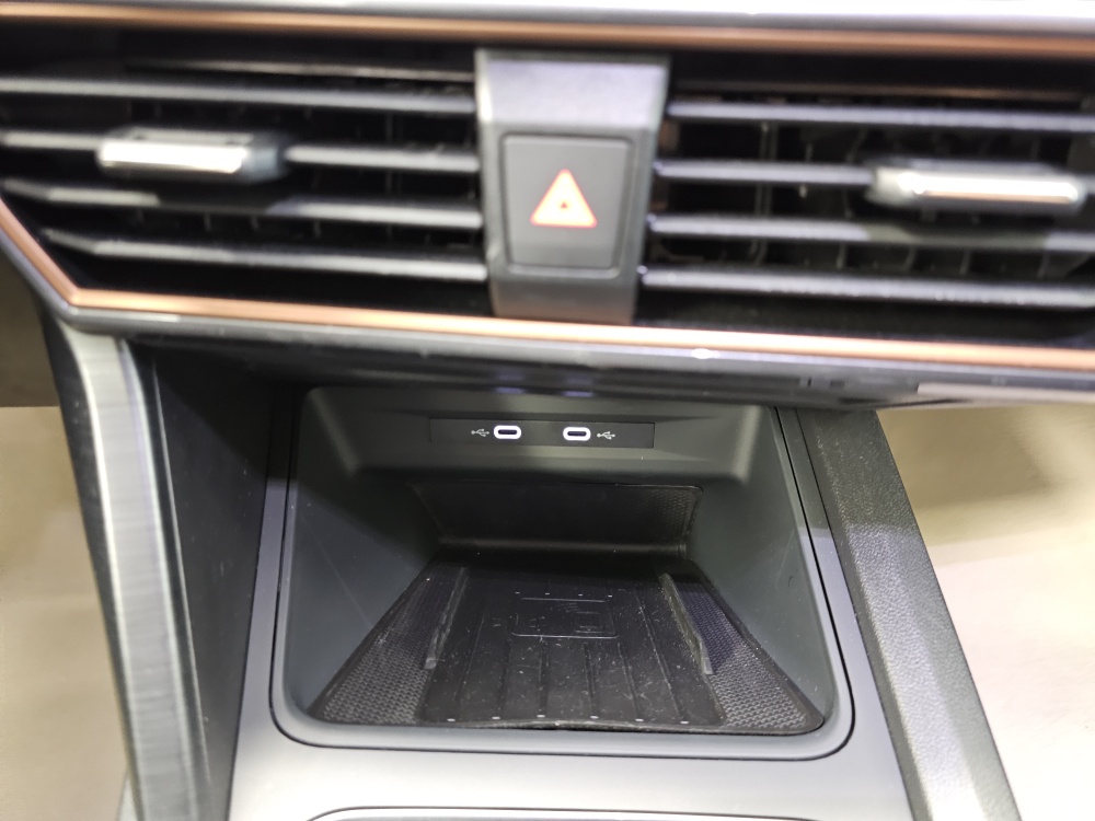 Cupra Formentor  bei Hoffmann Automobile in Wolfsburg kaufen und sofort mitnehmen - Bild 20