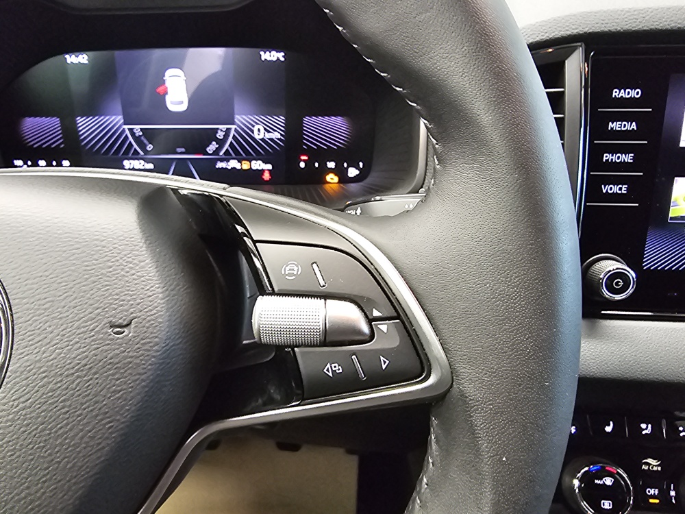 Skoda Karoq  bei Hoffmann Automobile in Wolfsburg kaufen und sofort mitnehmen - Bild 15