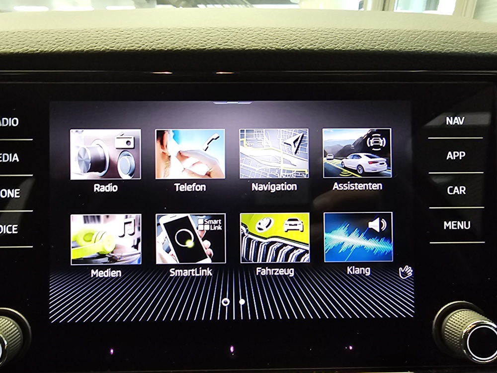 Skoda Karoq  bei Hoffmann Automobile in Wolfsburg kaufen und sofort mitnehmen - Bild 9