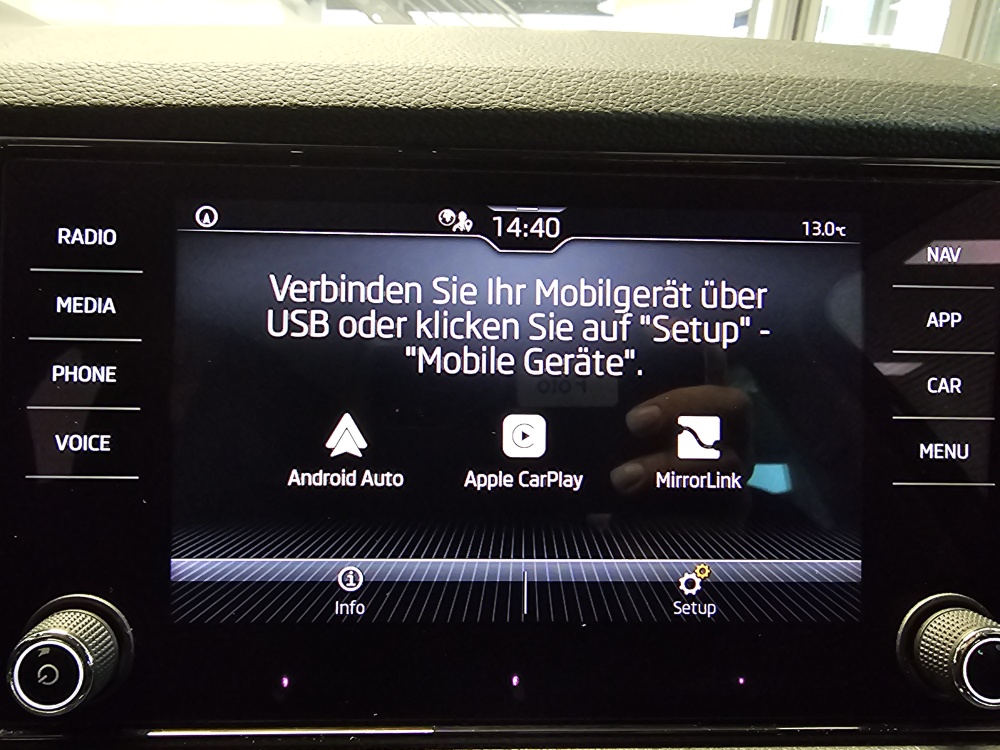 Skoda Karoq  bei Hoffmann Automobile in Wolfsburg kaufen und sofort mitnehmen - Bild 15